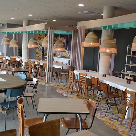 Greet Hotel Rennes Pace Bagian luar foto