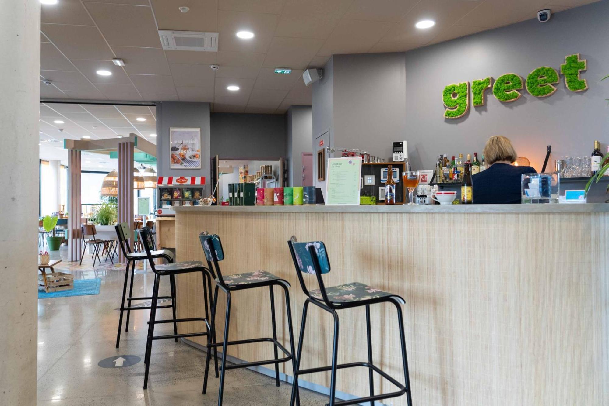Greet Hotel Rennes Pace Bagian luar foto